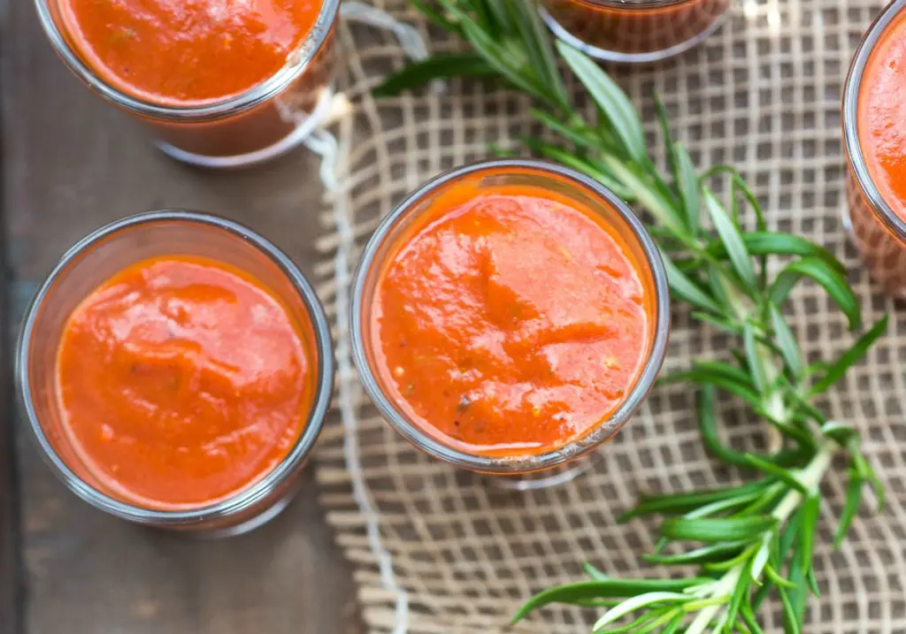 Tomatensoep met rode paprika