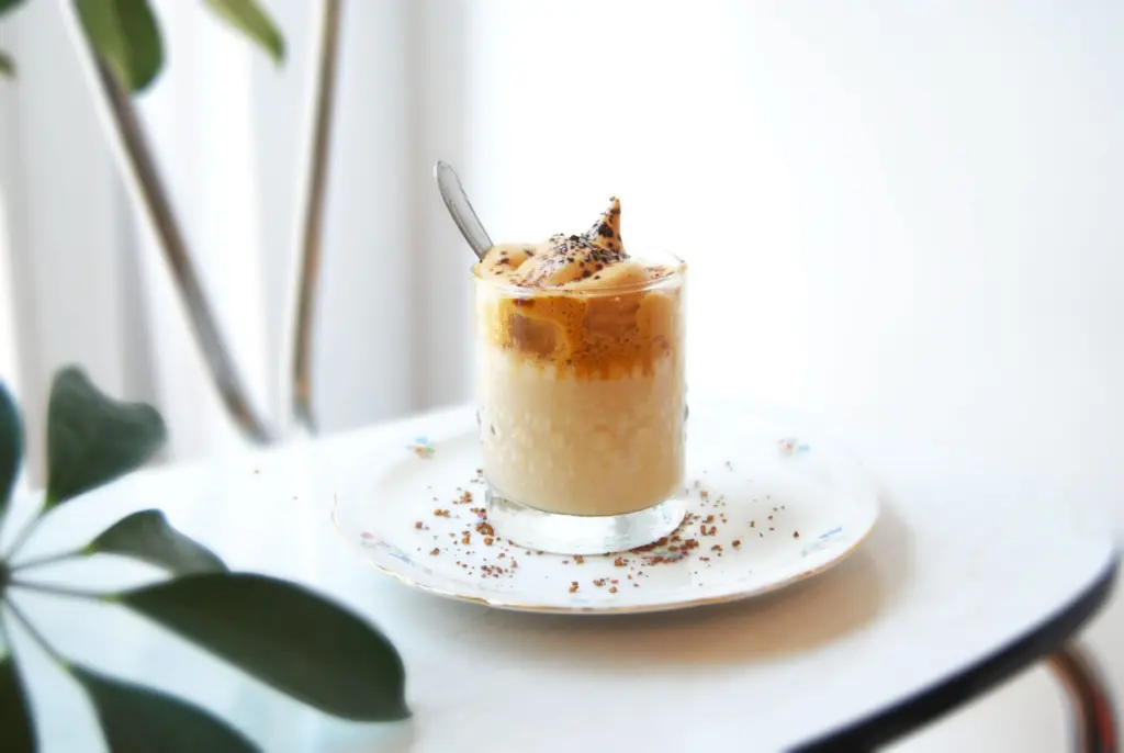 Suikervrije Dalgona coffee