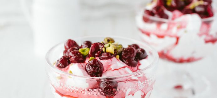 Romig kersen-dessert-pistachenootjes
