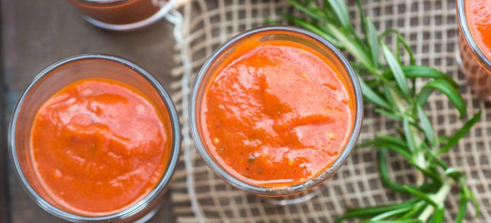 Tomaten-soep -rode-paprika